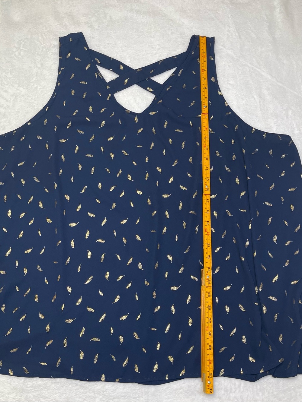 Torrid Size 28 Navy Blue Gold Foil Feather Tank Top Plus Size Strappy Cross Back - Picture 6 of 9